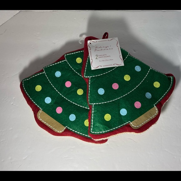 Holiday oven mitts - Picture 5 of 7